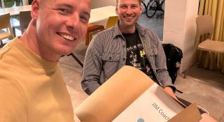 Medewerkers Jymco en Michael volgen de JIM training